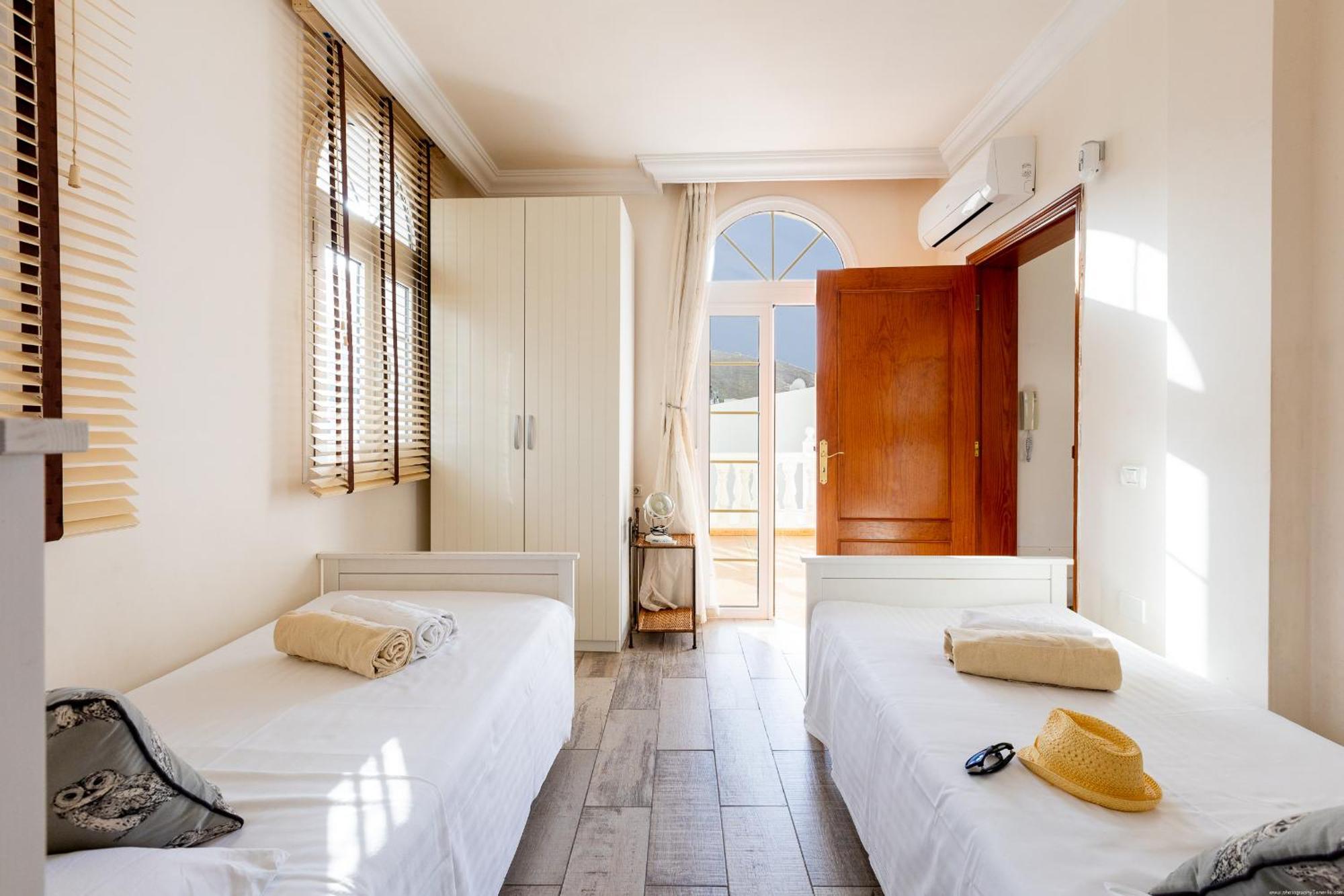 Villa Ocean Palm, Heated Pool! Costa Adeje  Exterior photo