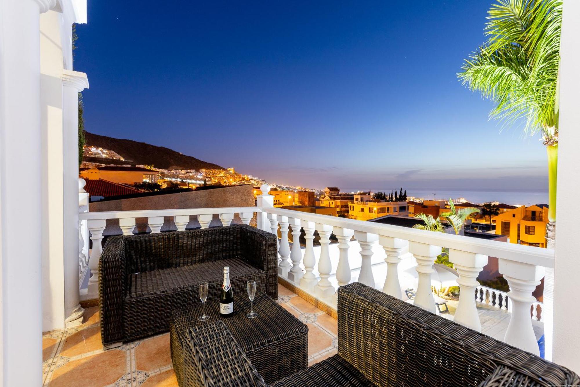 Villa Ocean Palm, Heated Pool! Costa Adeje  Exterior photo